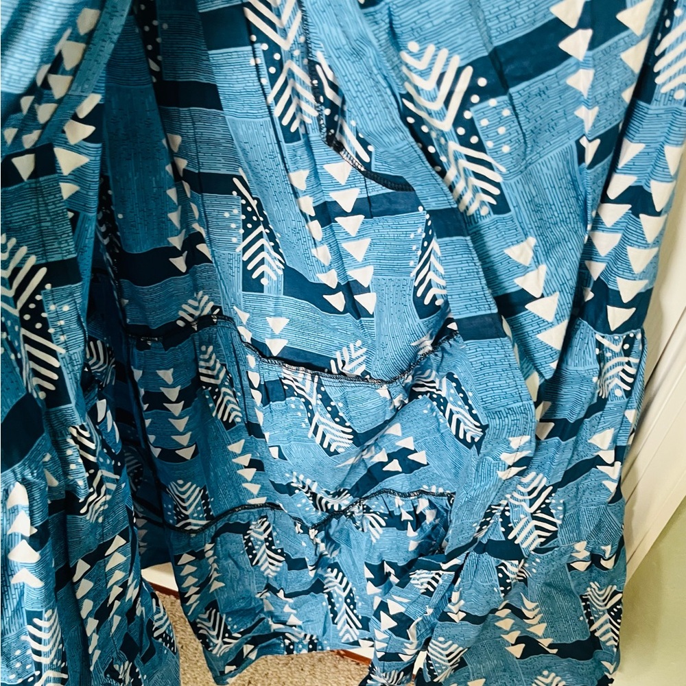Blue Geometric Patterned Dress - Picture 3 of 8